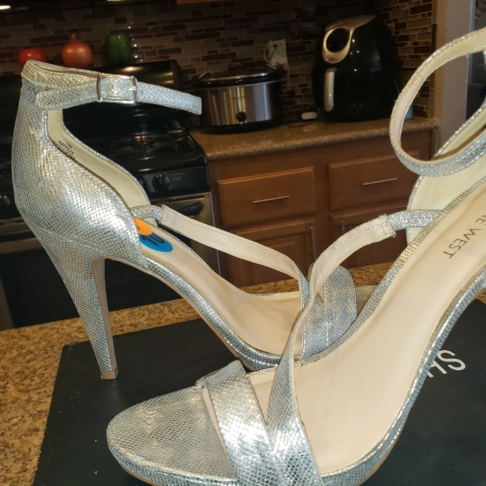 Ladies silver high heel sandal